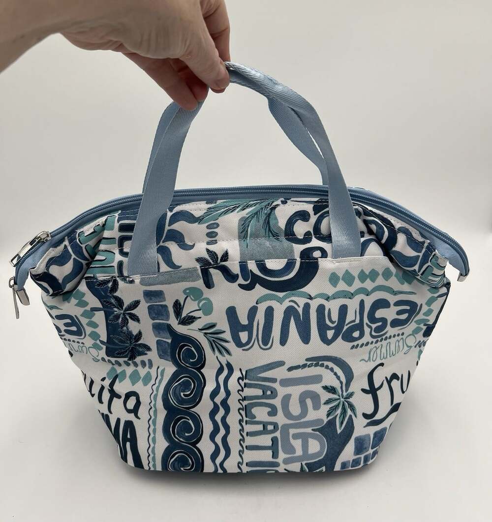 Chico’s NWT Cooler Tote Bag Blue Tropical Print Insulated Beach Picnic Travel
